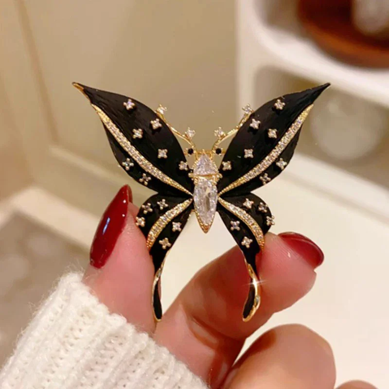 1Pcs Vintage Rhinestone Black Butterfly Brooches Inlaid Cubic Zirconia Insect Metal Enamel Pins for Women Clothing Accessories