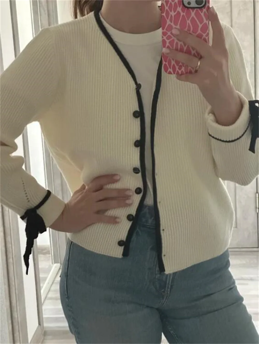 

Vintage Sweet Autumn Winter New Sweaters Coat Women's O-Neck Bow Button Korean Fashion Casual Long Sleeve Cardigan Knitted Tops