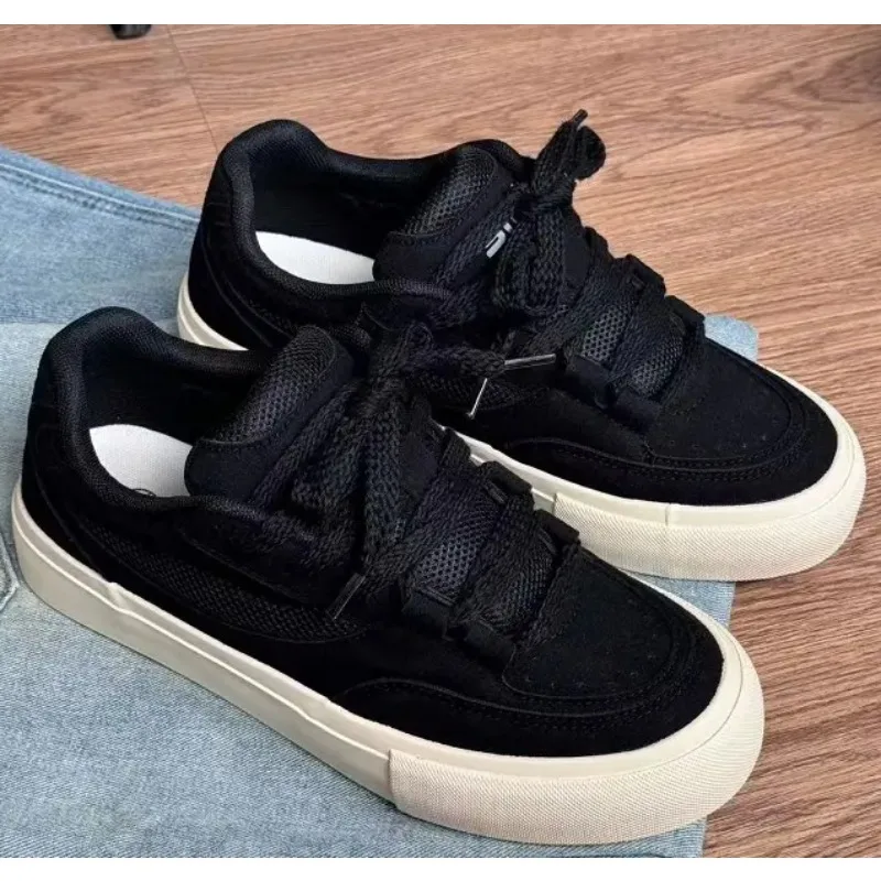 

Женская спортивная и повседневная обувь нового стиля осени 2025 года, подходящая для использования на открытом воздухе и универсальная на все случаи жизни.