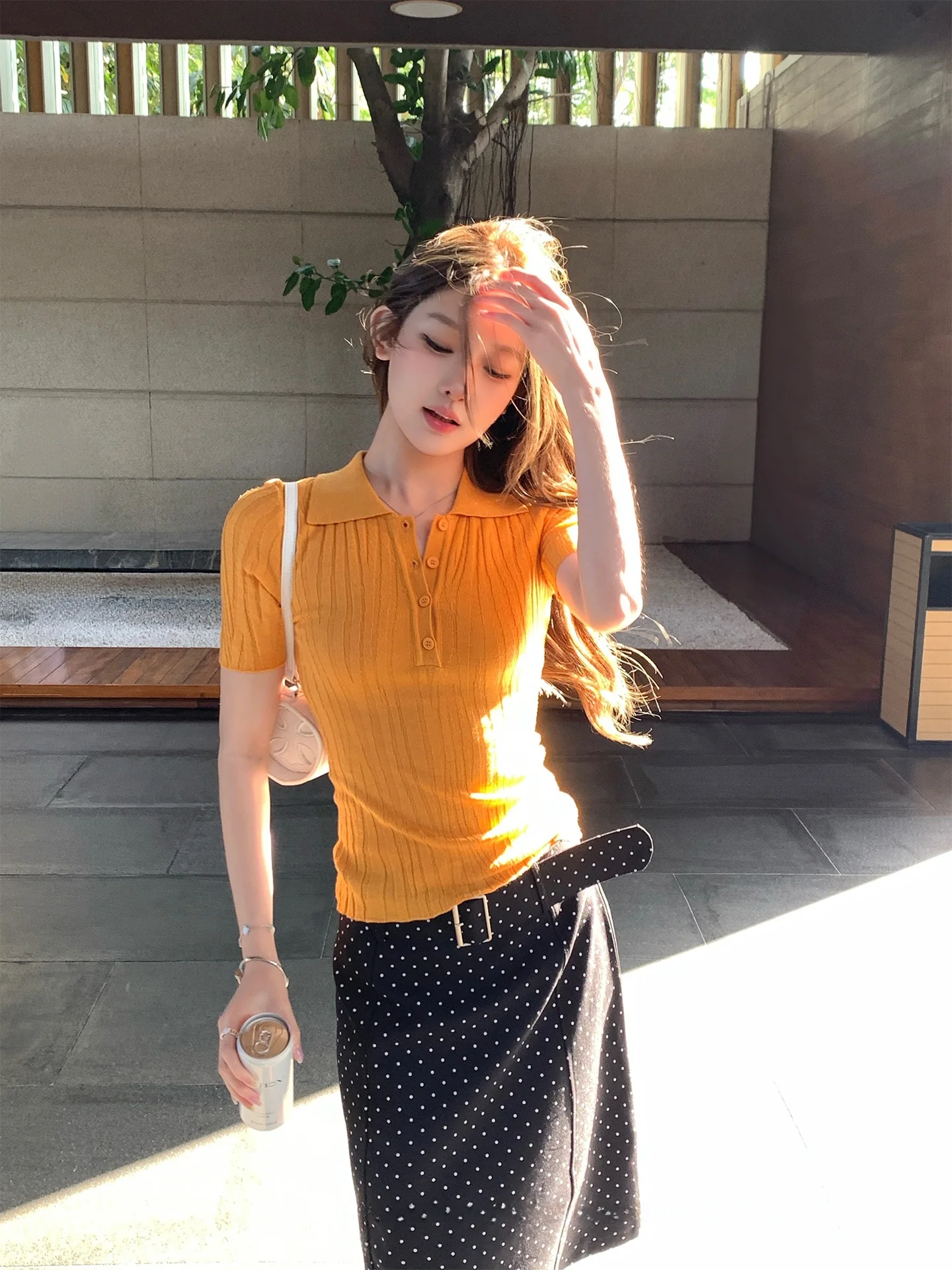 

Женская тонкая летняя футболка Slim Fit с коротким рукавом и круглым вырезом, новый стиль, повседневная мода, оранжевый цвет, топ для женщин