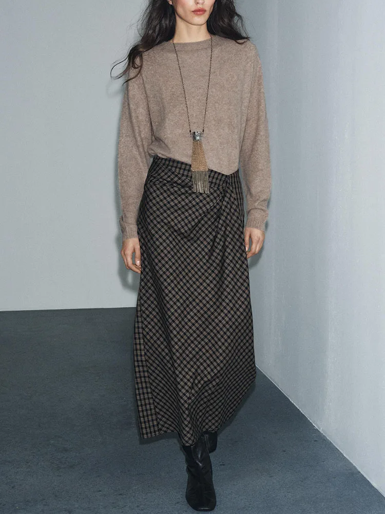 تنورة شتوية جديدة راقية للنساء بتصميم جمالي بطيات متوسطة الخصر مثالية للمرحلة والارتداء العرقي