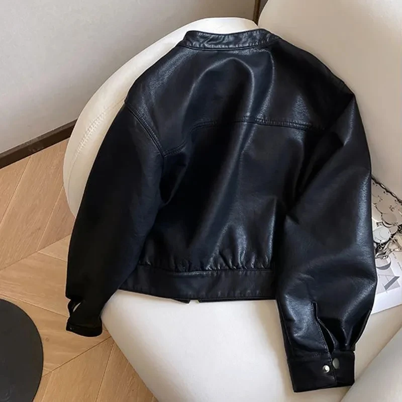 Schwarze PU-Lederjacke für Frauen 2025, neuer Frühling und Herbst, Retro-PU, kurze Motorradjacken, weiblich, lose Leder, Reißverschluss, Oberbekleidung