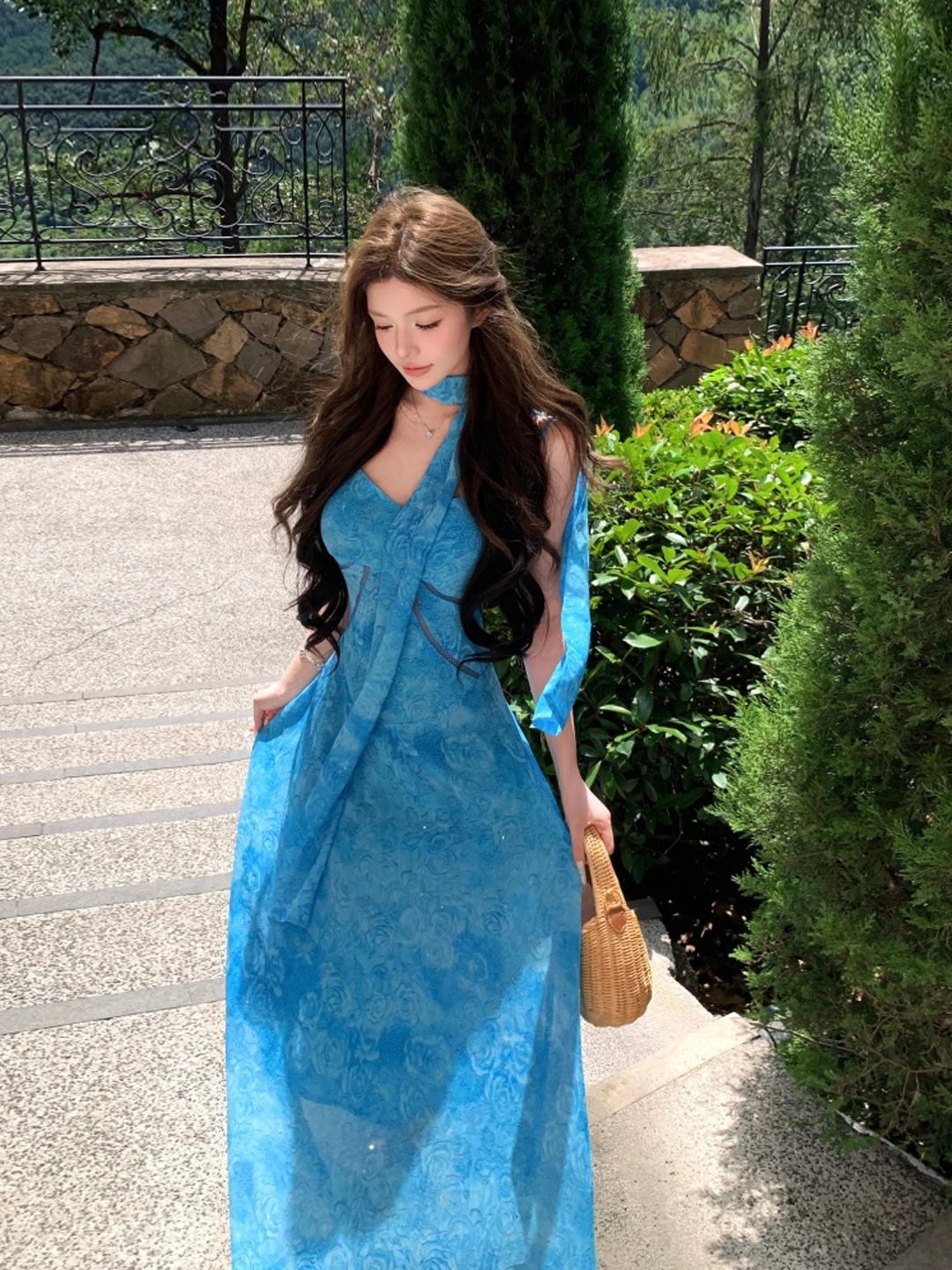 ブルーの花柄プリント、スリムなサマードレス、Aラインロングドレス、ビーチバケーション向け、レディースファッション、カジュアル、Vネック、ジッパー付き