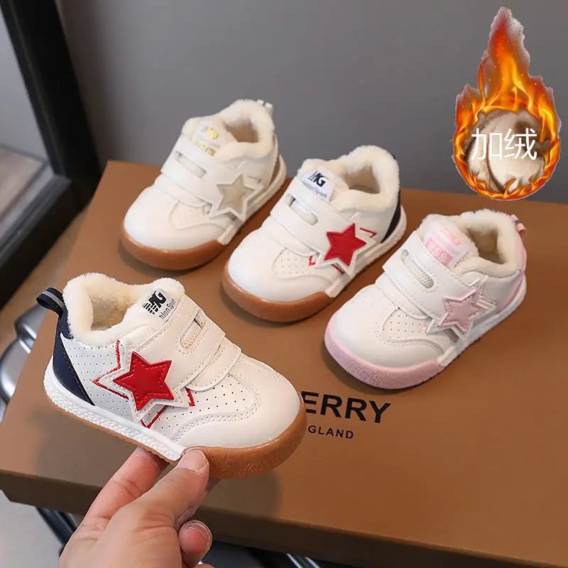 

Новинка 2024 года, зимняя плюшевая теплая повседневная обувь для маленьких мальчиков и девочек, детские кроссовки со звездами, мягкая нескользящая детская спортивная обувь для малышей