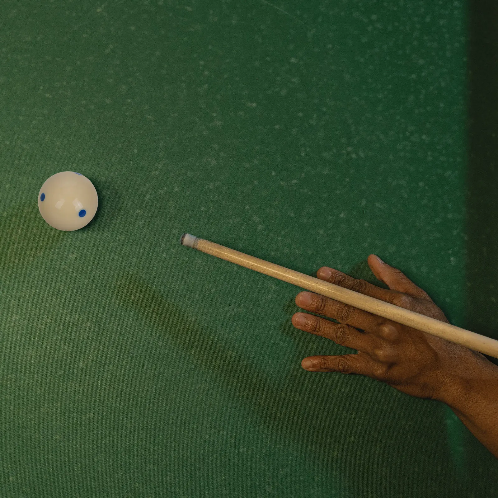 

2Pcs Cue Ball White Training Billiard Ball for Accuracy Control Practice Suitable All Skill Levels Pool Table Game Room