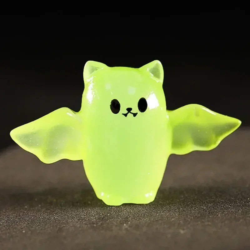 6PCs Mini Luminous Figures Mini Cat Ghost Pumpkin Bat Skull Candle Glow in Dark Micro Landscape Miniatures for holiday Halloween