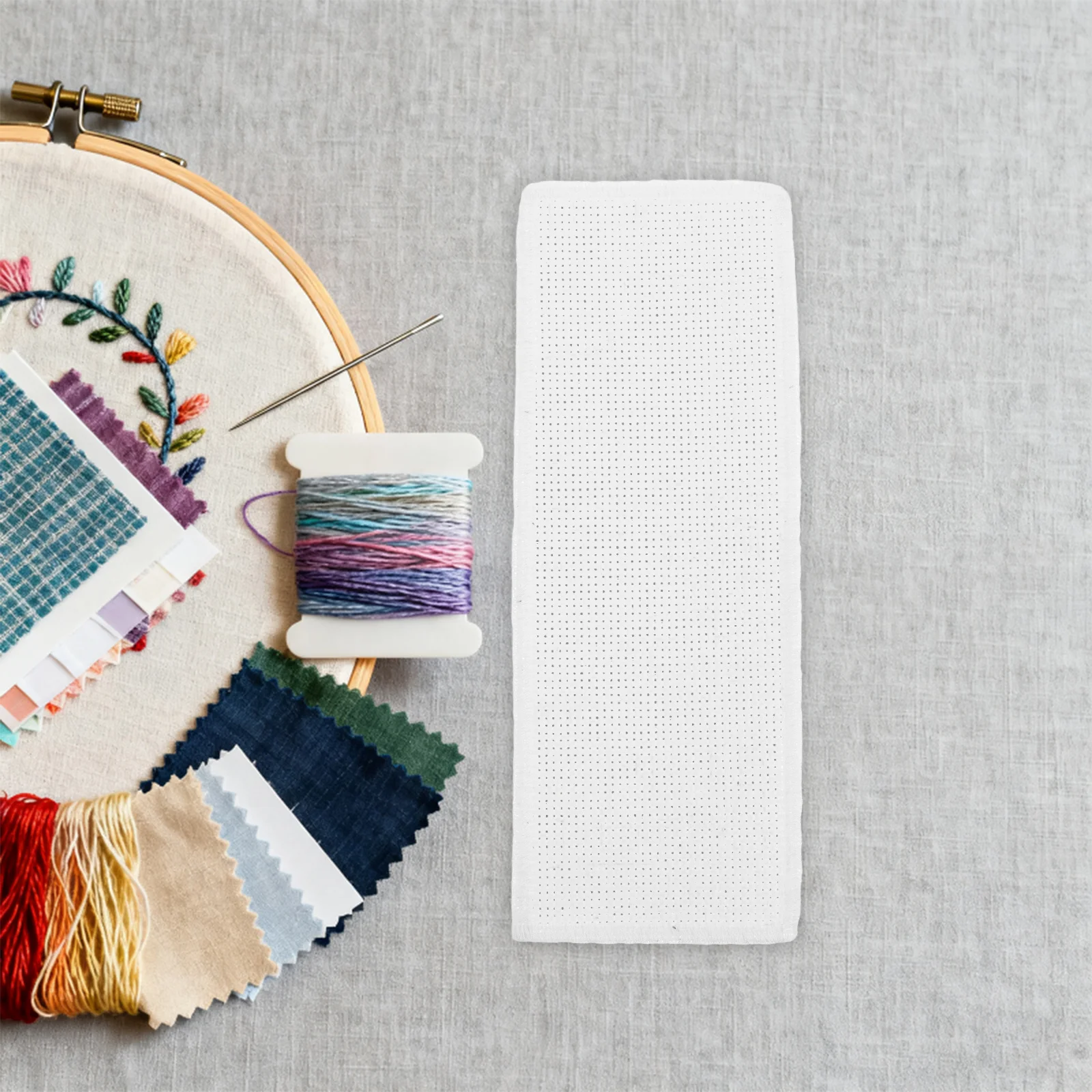 

15Pcs Blank Cross Stitch Bookmarks 14Ct Cotton Fabric with Lace Edging DIY Embroidery Kit for Beginners Craft Bookmark Set