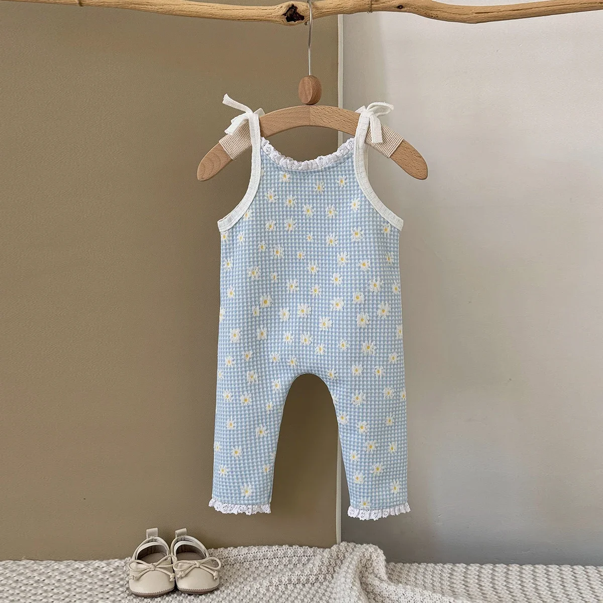 Cute Baby Summer Romper, Waffle Gingham Daisy Sling Jumpsuit, Bow Tie Shoulder Strap, Lace Hem Newborn One Piece Outfit