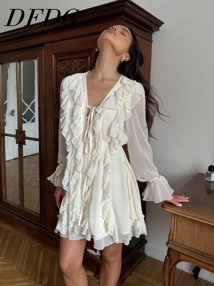 

Женское мини-платье DFDG с V-образным вырезом, оборками и завязками спереди, расклешенными рукавами, для весенне-летнего сезона, для выпускного вечера, модное, женственное, трендовое, 2026