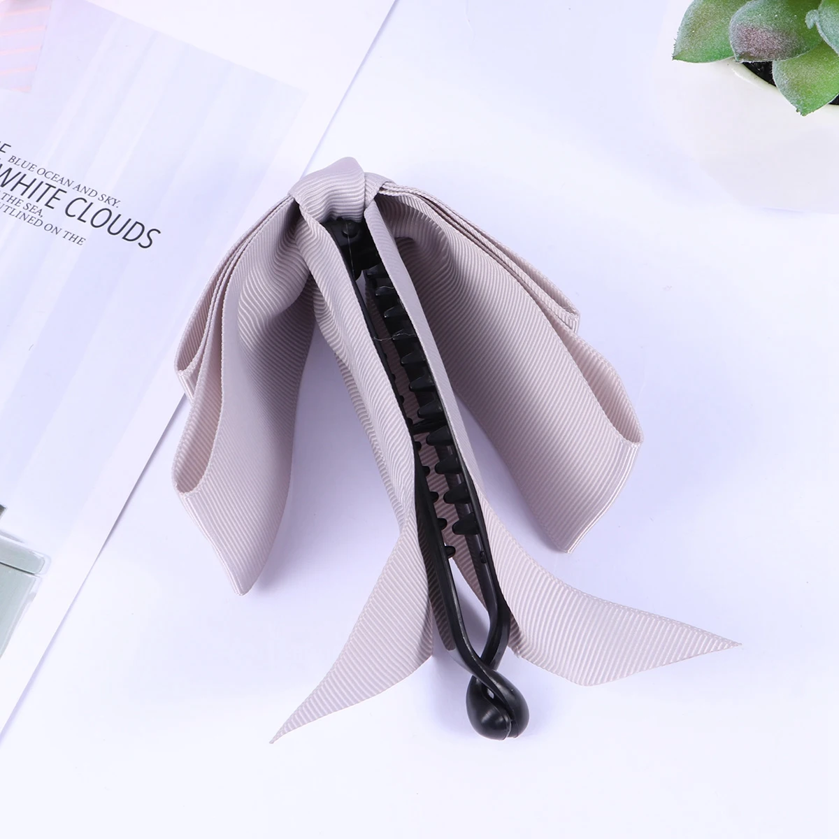 

1pc Hair Claw Clips Three Layer Bowknot Ribbon Non Slip Large Hair Clamp For Women Girls Suitable All Seasons Grey