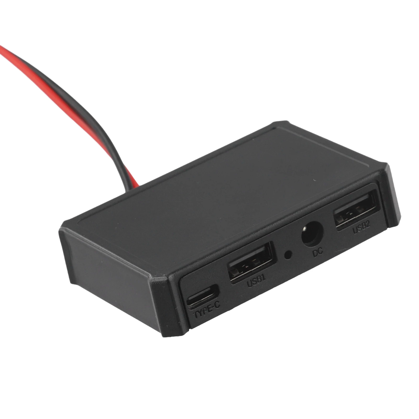 DC Input Solar Adapter with A and Outputs for Stable Charging of Phones and Accessories on Solar Power Systems