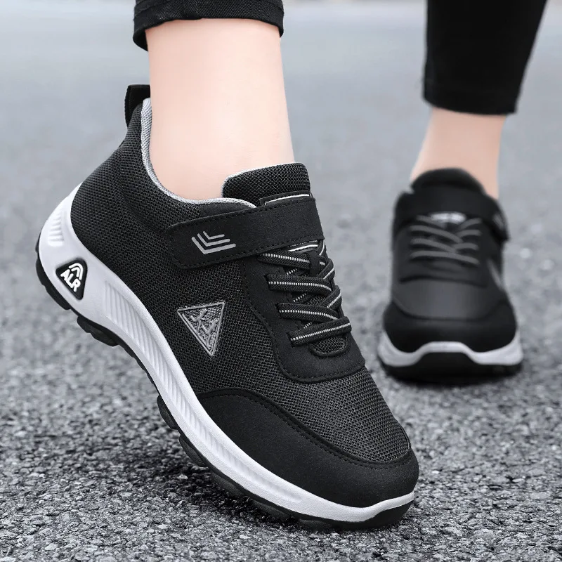 

ly Walking oes Spring Autumn New Sle Couple Anti-slip Soft Bot Comfortable Lightweight Not Tired Walking oes