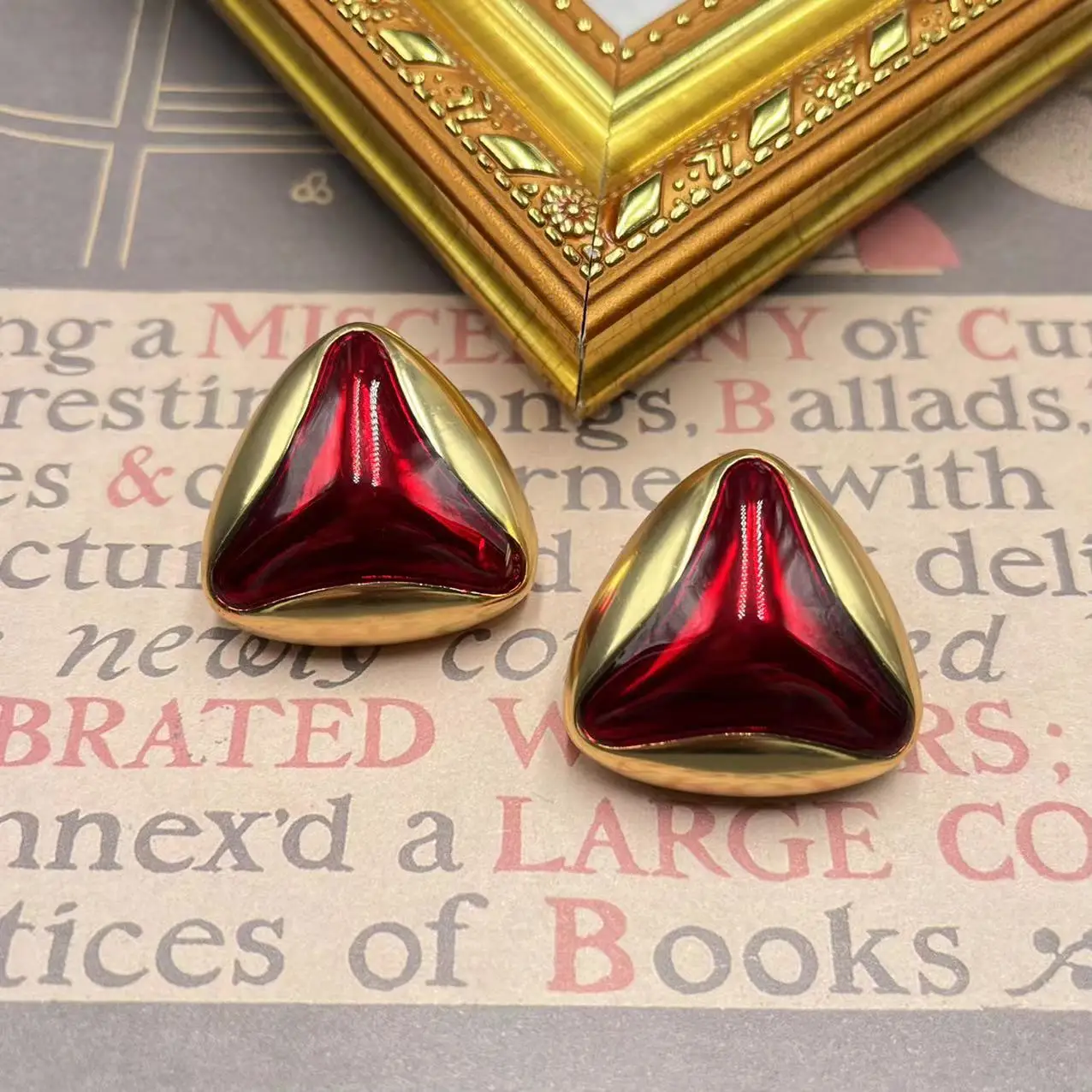 Mid-Ancient Vintage Qingdao Ornament Gold-Plated Enamel Geometric Triangle Wine Red Frosty Style Stud Earrings Earrings