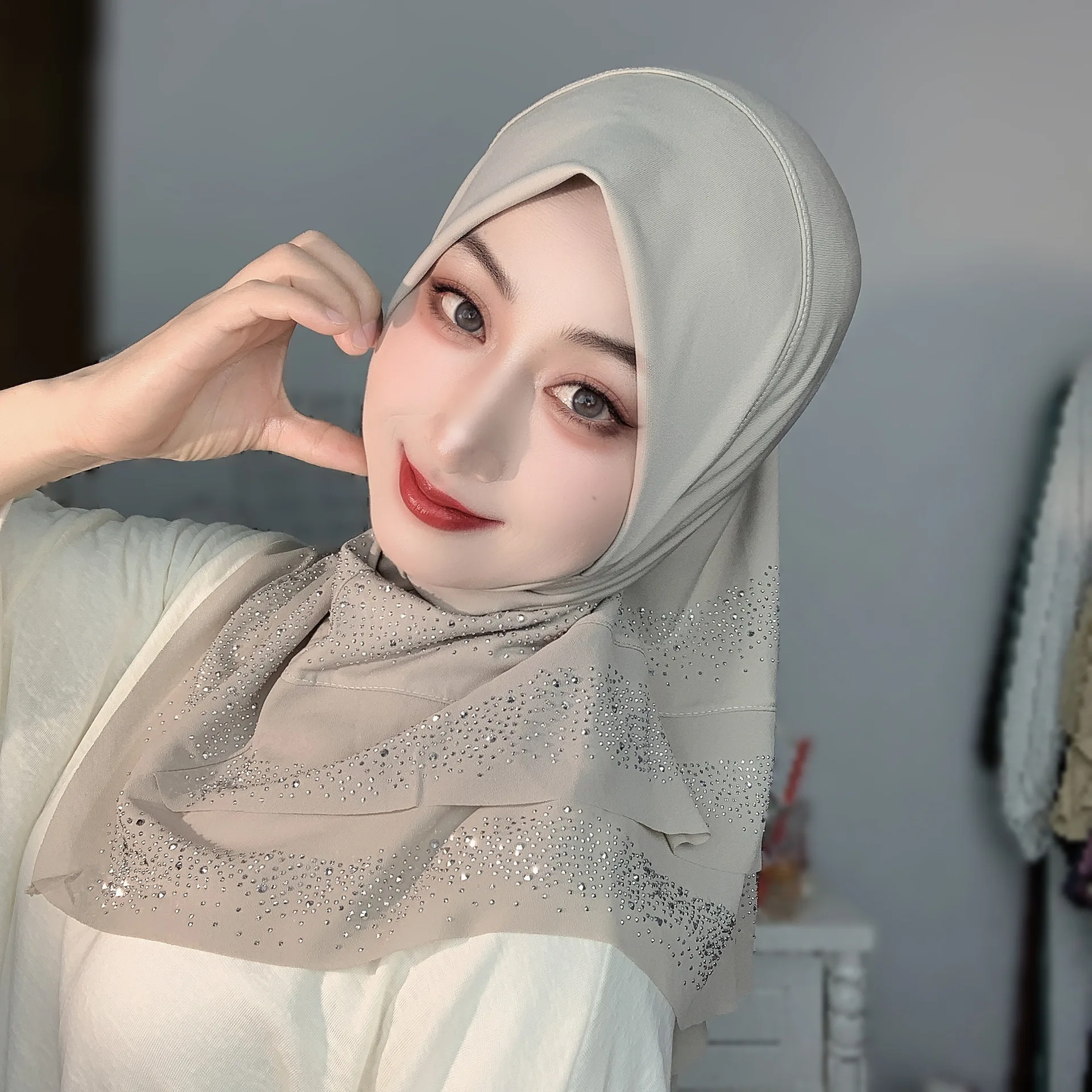 Instant Layered Chiffon Hijab with Shiny Rhinestone Ready To Wear Muslim Turban Solid Color Women Islamic Daily Head Wrap Scarf
