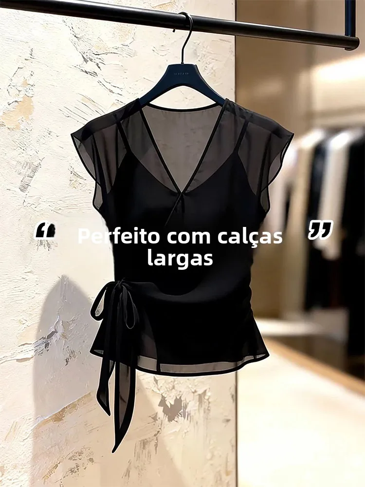 Colete Feminino Preto Sem Mangas, Estilo Verão, com Detalhes em Tela, Cinto, Efeito Emagrecedor, Moda para o Dia a Dia, Decot...