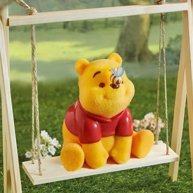 Disney Winnie The Pooh Happy Daily Series Blind Box mainan dekorasi kamar Model beruang lucu kotak kejutan hadiah liburan