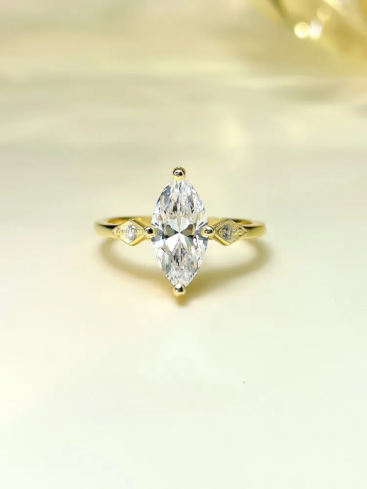 

Fashionable Jewelry S925 Sterling Silver 6 * 12 Horse Eye Ring 50 Cent High Carbon Diamond Instagram Ring from Europe and Americ