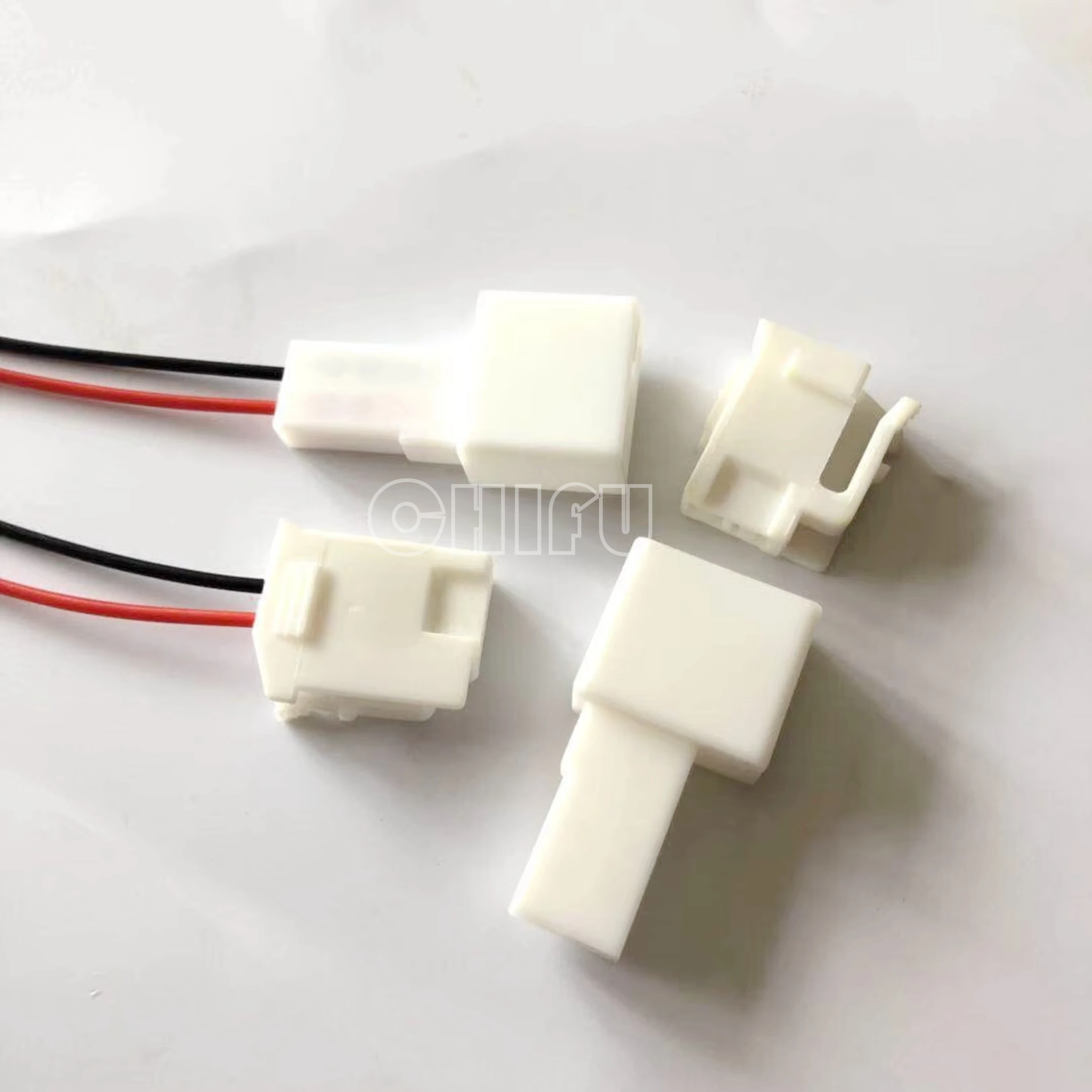 

Для аудио высокой и низкой частоты Yota 2p, вилка дверного динамика, модифицированный разъем Corol la 12347.