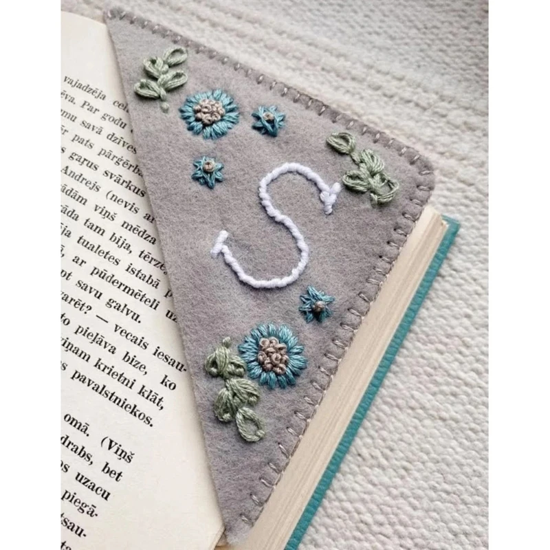 K1AA Felt  Embroidered  Coner Book Page Markers Corner Page Clip