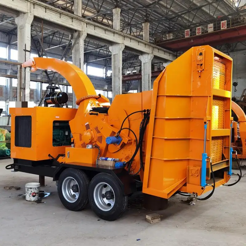 Portable 3 Ton/hour Trailed Wood Chipper, Trailer Engine Branch Crusher with Large Hopper for Farm Orchard Chipping