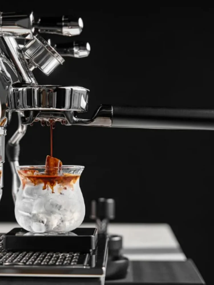 IKAPE Espresso Bottomless Portafilter, z precyzyjnymi koszykami filtrującymi, stal nierdzewna, głęboka czerń, do ekspresów 58mm E61/Lamarzocco (KKLUO) — Zdjęcie 2 z 2