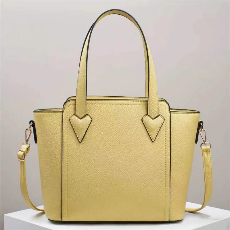 

Popular Classic Leather Women's Messenger Bag High-End Luxury Brand Trendy Elegant Classy Finish Commuter Vintage Bag​