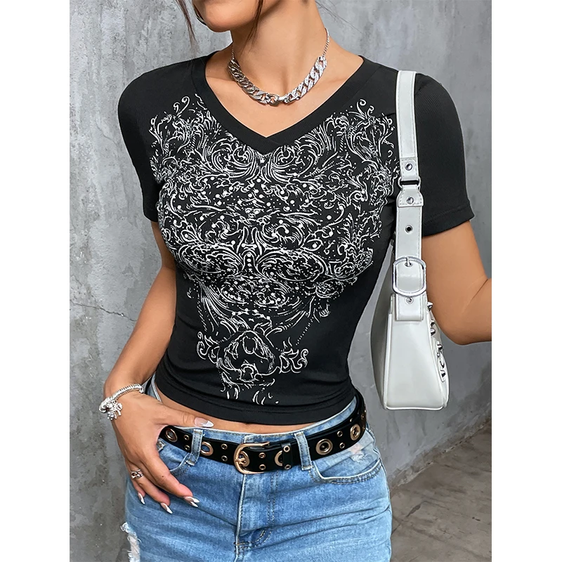 

Bold Shade Floral Printed Mall Y2k Goth Aesthetic T-shirts Retro 90s Fairy Grunge V-neck Black Crop Tops Women Skinny Ribbed Tee