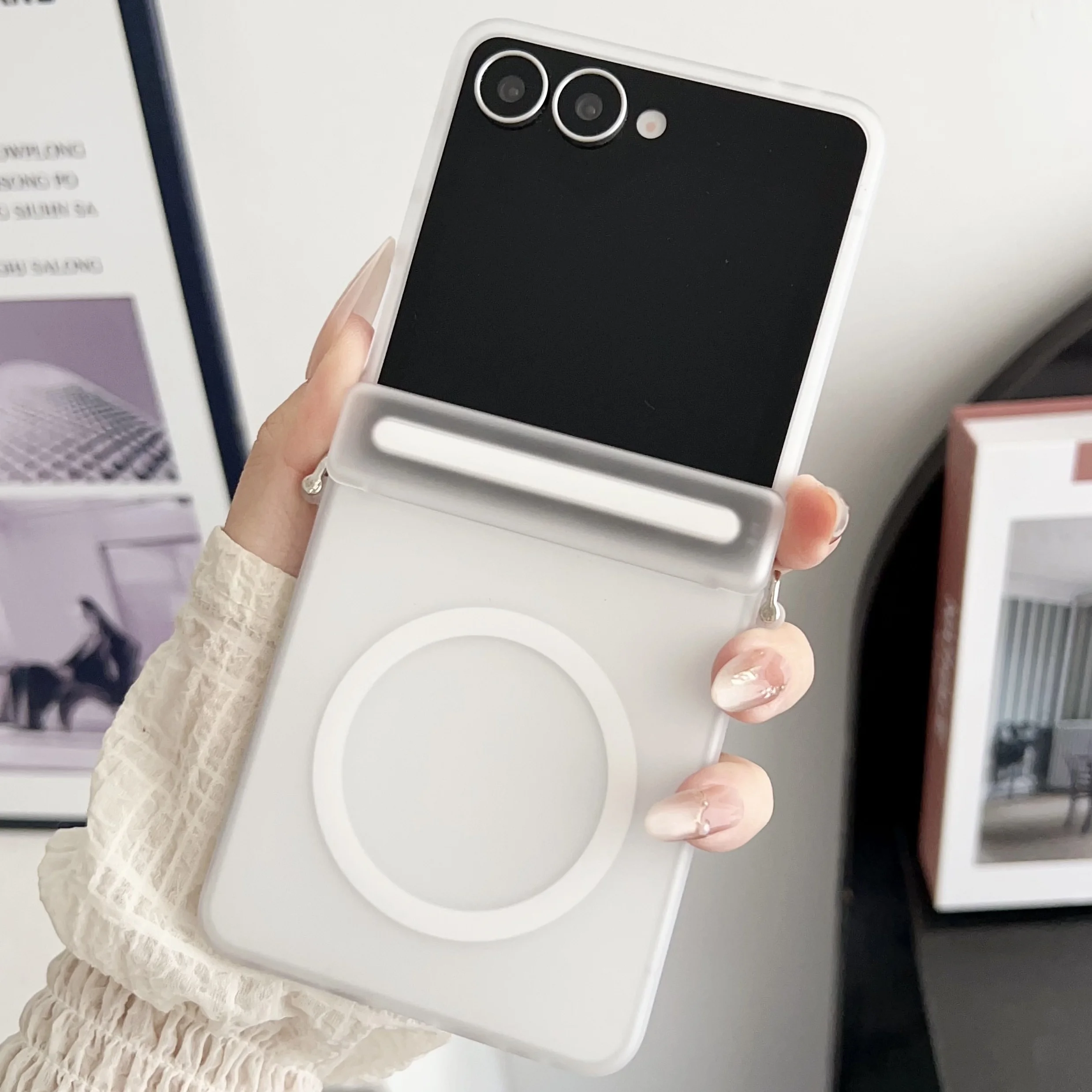 

Защитный чехол на петлях для Samsung Galaxy Z Flip 7, матовый прозрачный чехол для Samsung z flip7, жесткие чехлы с беспроводной зарядкой