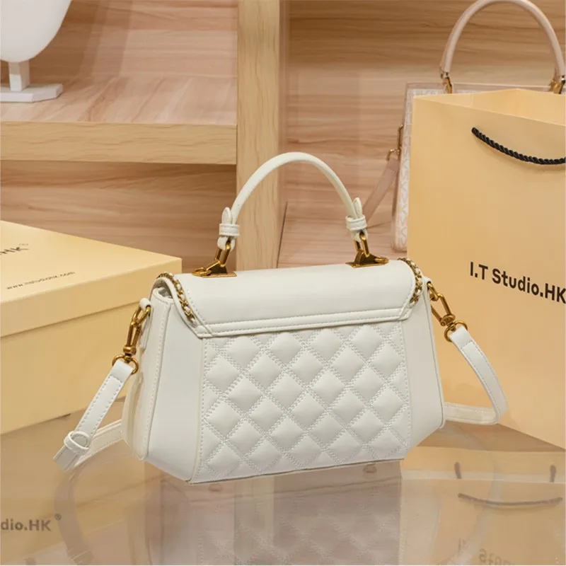 Light luxury brand women's handbag 2026 new autumn and winter designer diamond grid high-end texture crossbody bag