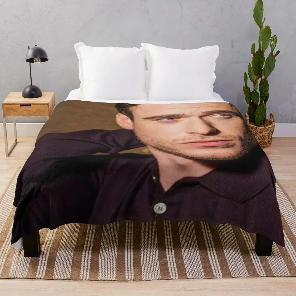 

richard madden Throw Blanket Soft Warm Blanket Gift for Men Women Adults