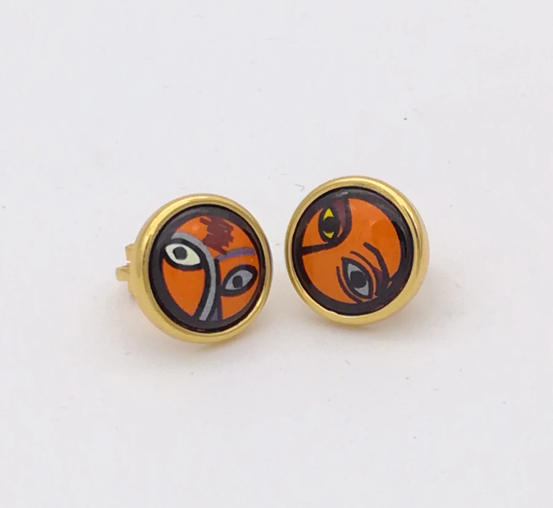 Round Earrings; Copper plated 18K Gold + enamel color,  Enamel colored Round Earrings weigh about 5.6 grams. Enamel color is fir