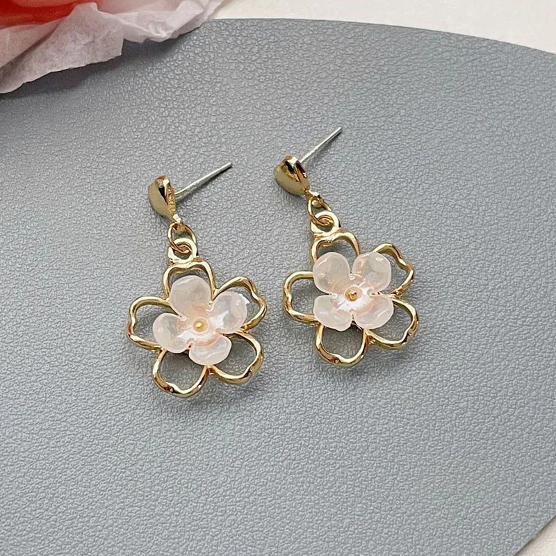 New fashion hold flower earings women gender ceremony senior sense early warming party jewelry gift hot selling