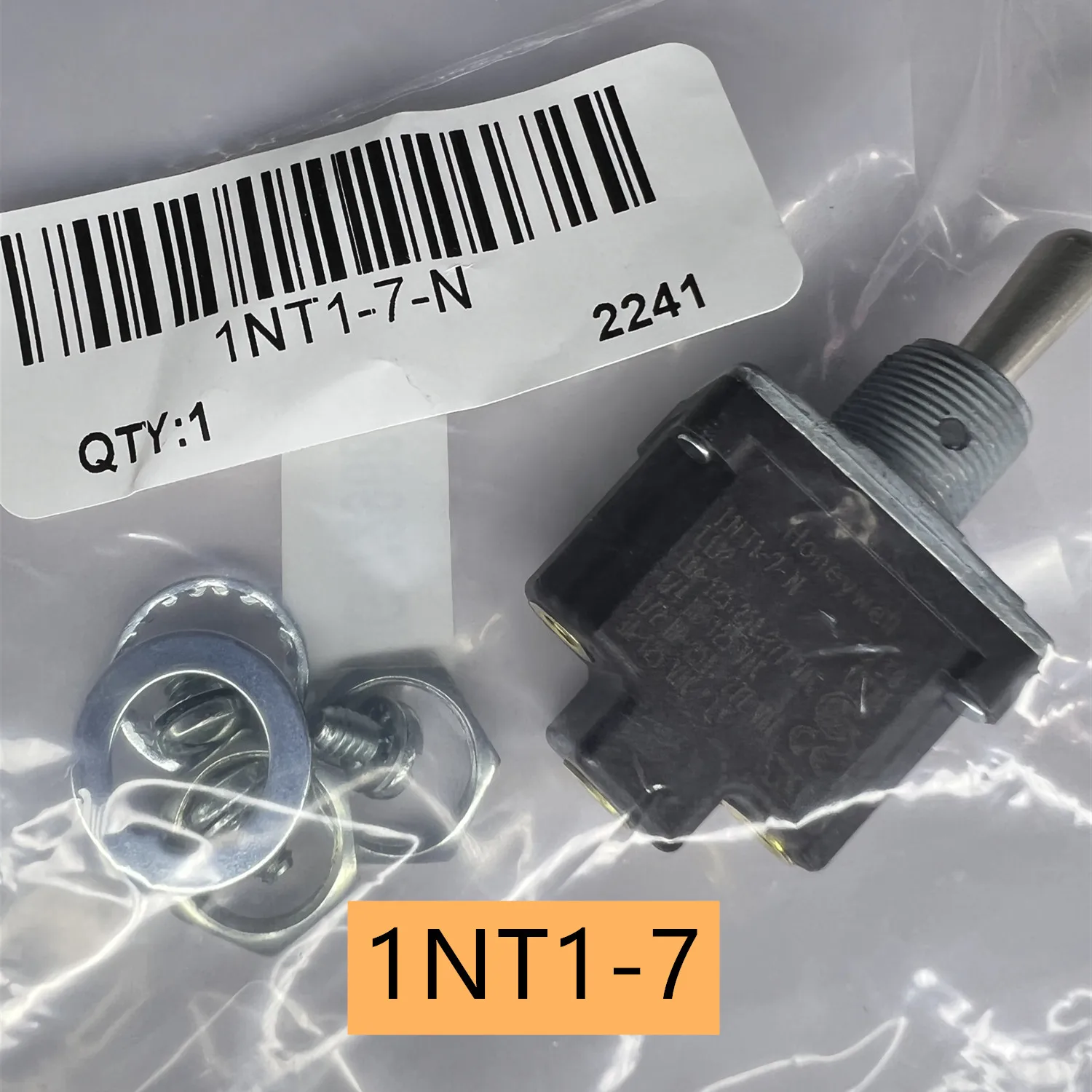 1NT1-7 Toggle Switch Original goods 1pcs/lot
