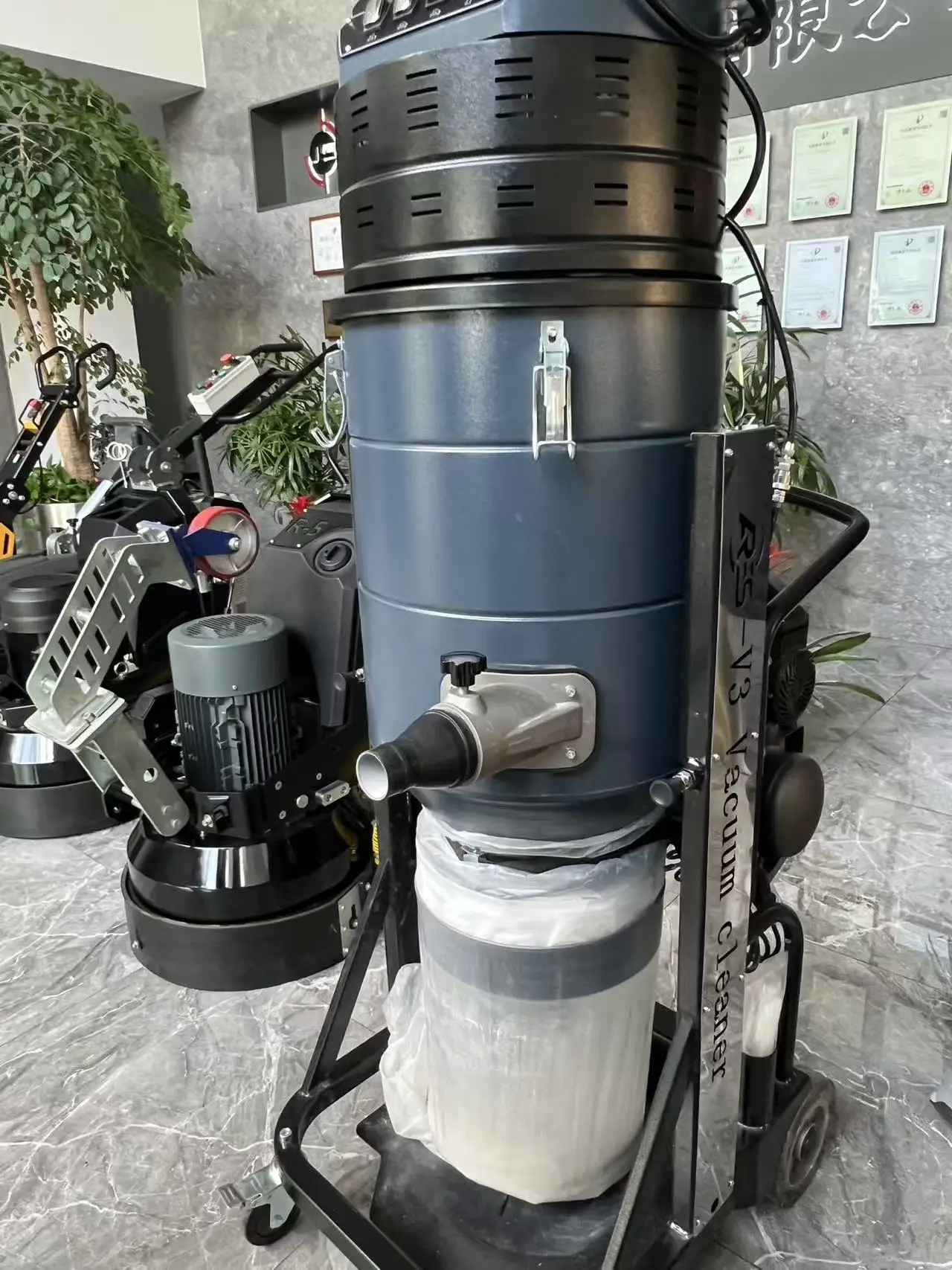 New Vacuum V3 with High Efficiency Cleaning Work for Floor Grinder