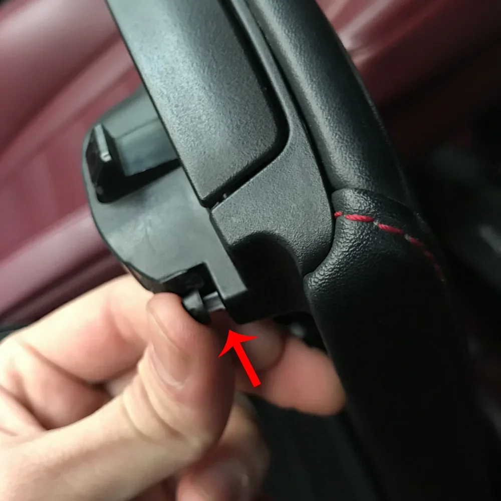 1Pc For Toyota Land Cruiser Prado 120-series Camry XV40 Car Center Console Storage Box Armrest Cover Limiter Cushion Clip NEW