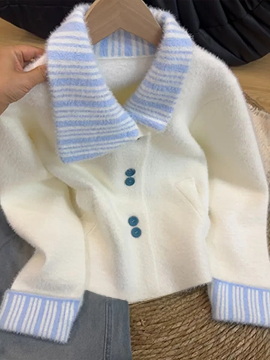 

Высококачественный цветной полосатый вязаный свитер, кардиган, женский повседневный универсальный антивозрастной осенне-зимний новый пальто