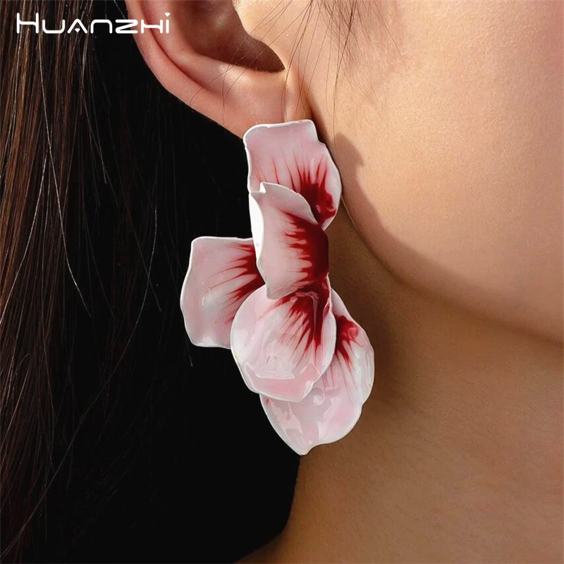 HUANZHI Bohemian Metal Flower Earring Exaggerated Gradient Color Flowers Vintage Summer Large Jewelry for Women Girls 2024 New