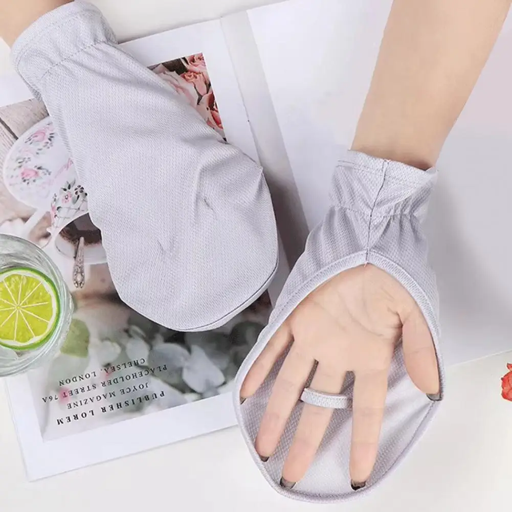 Sports Sun Sleeves Breathable Sun Protection Gloves for Women Men Fingerless Ice Silk Hand Cover for Driving Cycling Outdoor