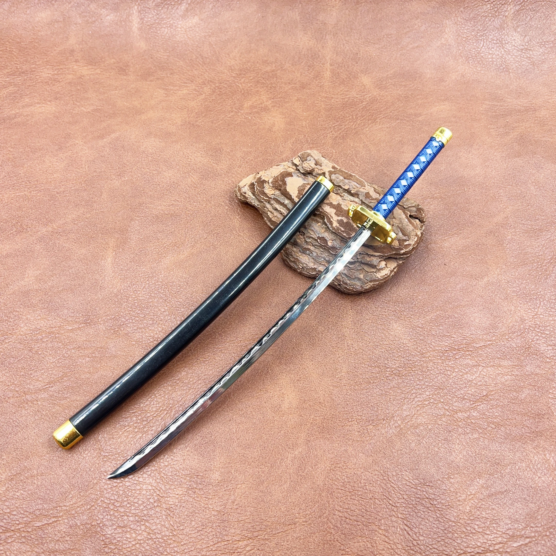 Katana Masamune de 26 cm, Réplica de Espada de Metal de Sephiroth del Juego FF7, Modelo a Escala 1:6, Accesorio para Muñecas, Adorno para el Hogar, Juguetes