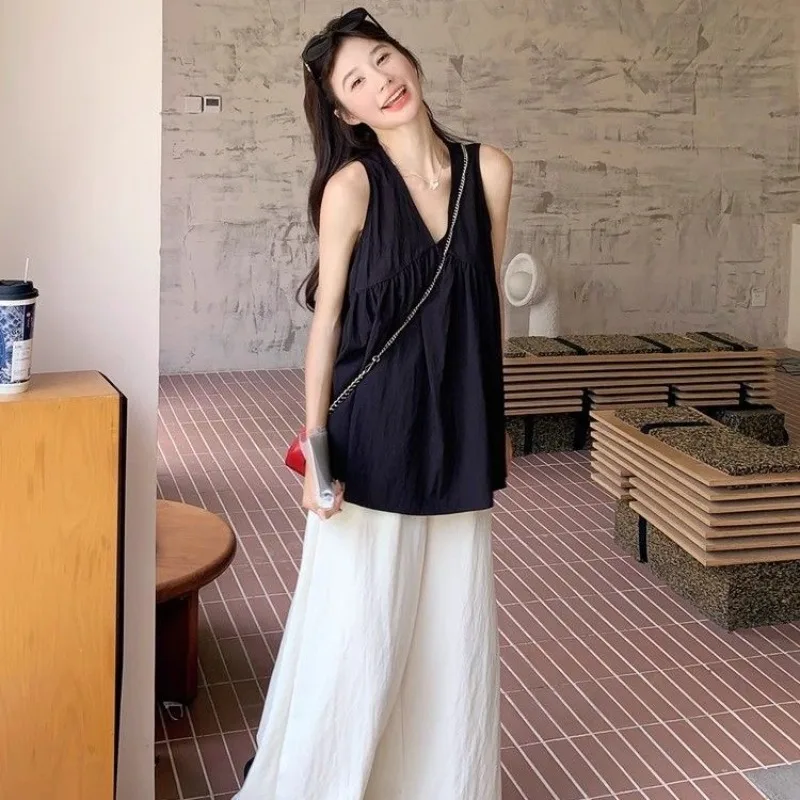 Return To The Ancients Black Sleeveless Halter  Shirt for Women's Summer New French Niche Design Slimming Loose Top Pure Color