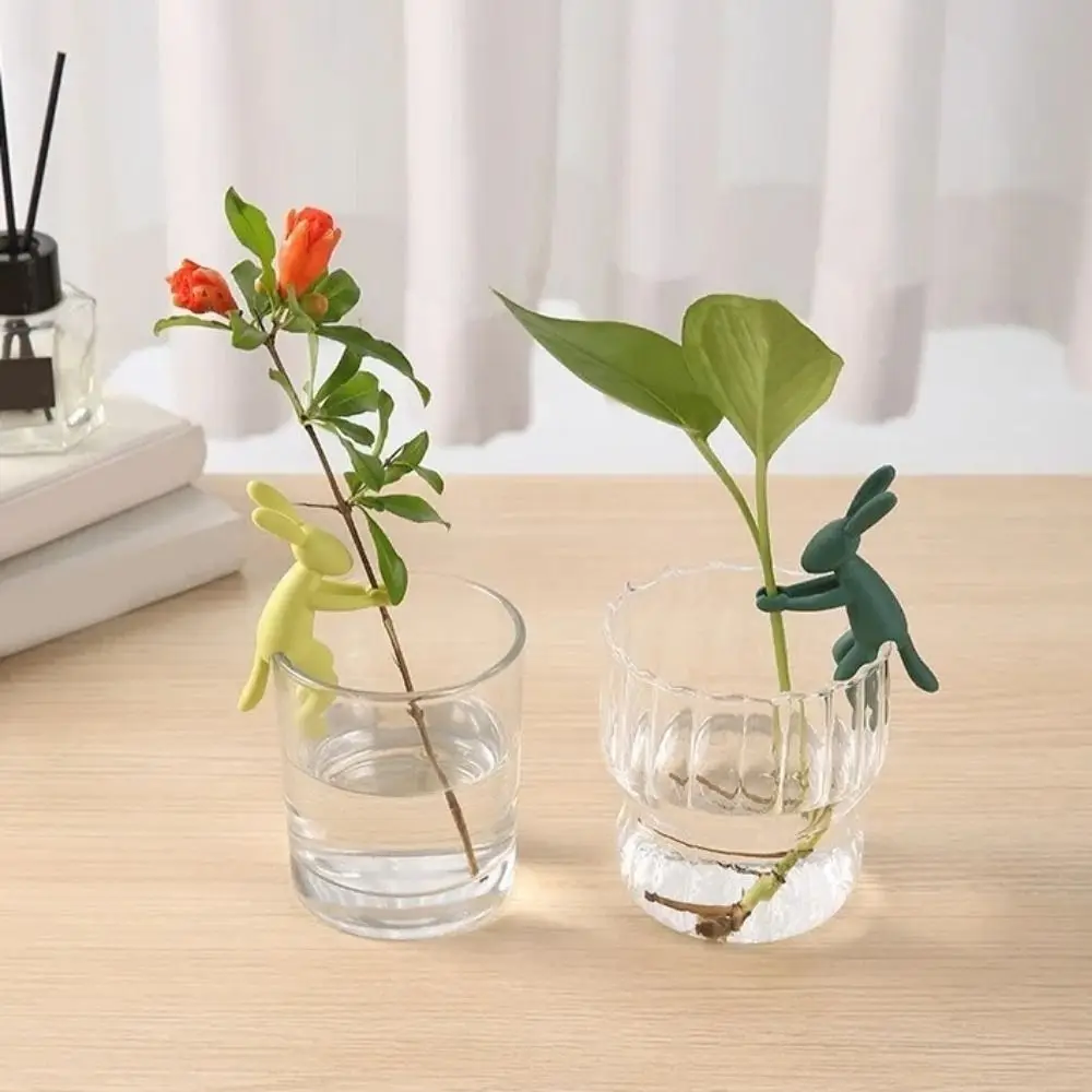 3PCS Plastic Rabbit Shaped Plant Propagation Buddy Decorative Rabbit Plant Stakes Rabbit Shaped Plant Stem Support Colorful