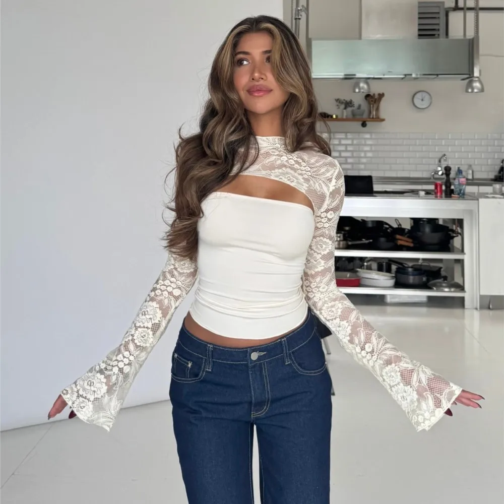 New Sexy Hot Girl T-shirt Top Lace Patchwork And Cutout Design Flared Sleeves Slimming