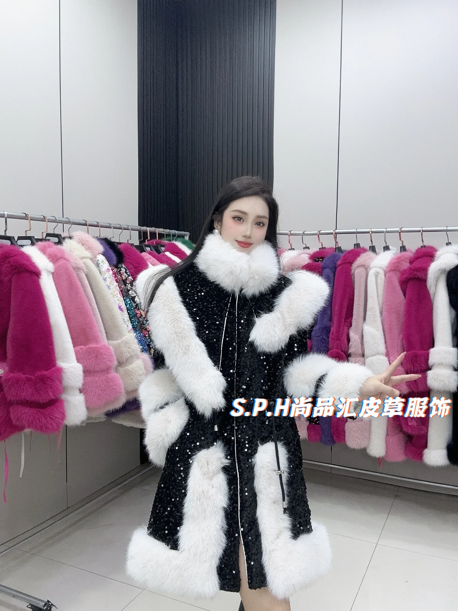 2024 Winter Warm Luxury Sequined Mid Length Faux Fur Coat Women Temperament Elegant Cape Fashion Zipper Jacket Sweet Pink Jacket