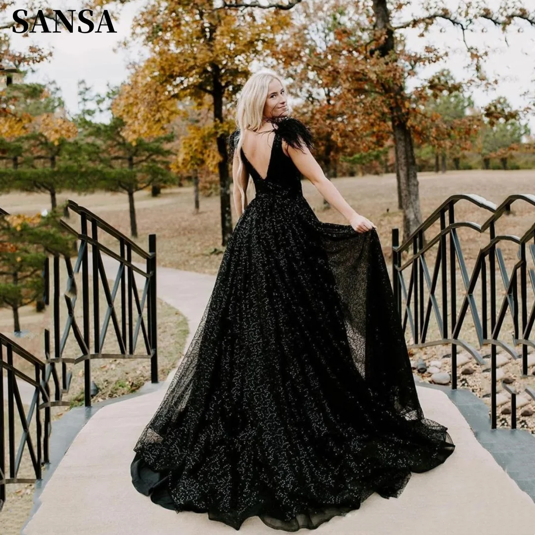 

Sansa Gliiter Black A-line فساتين السهرة Feather On Shoulder Vestidos De Noche Shiny Open Back A-line Prom Dresses Party Dresses