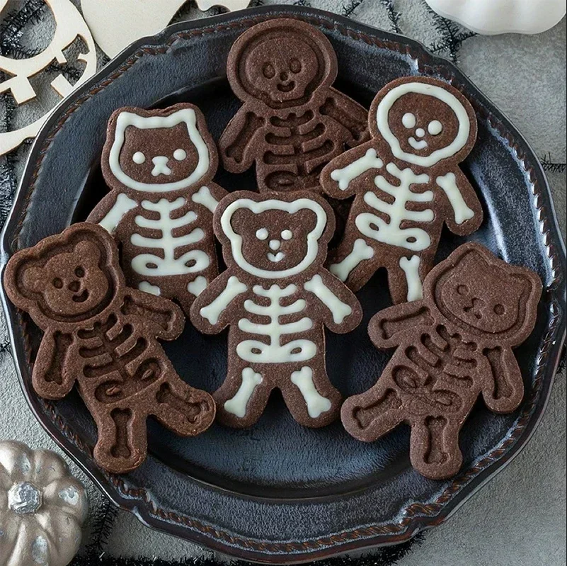 Novel Halloween Hand Pressed Mold Skeleton Bear Shape Cookie Cutters Cat Biscuit Stamps Icing Cookies Homemade Kitchenware Items