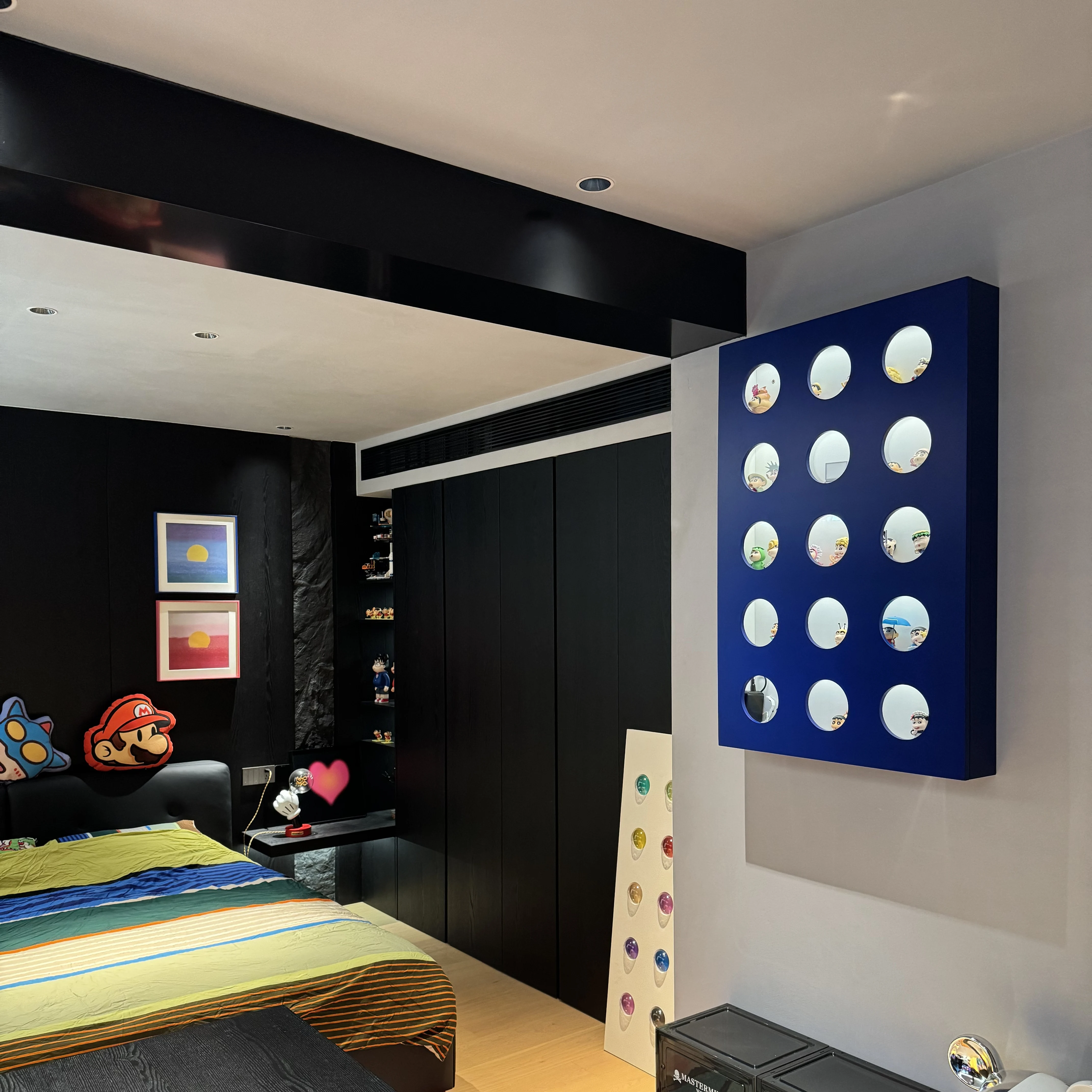 Wood paint wall-mounted display cabinet Transparent acrylic figure blind box storage cabinet