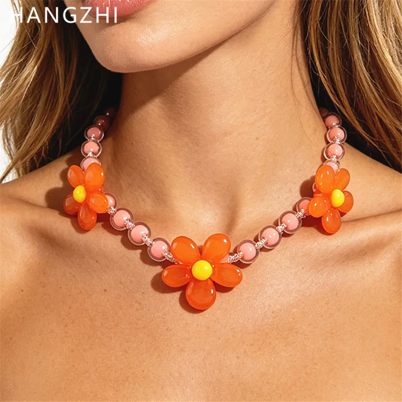 HangZhi Sweet Cut Summer Vacation Dopamine Resin Flower Necklace Romantic Beadaed Charms Jewelry for Women