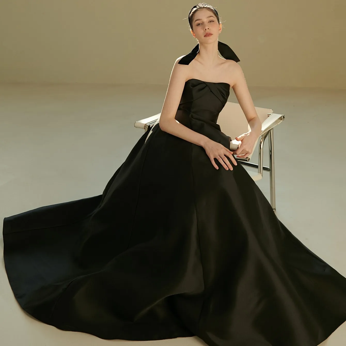 

French Minimalist High End Hepburn Style Banquet Evening Dress