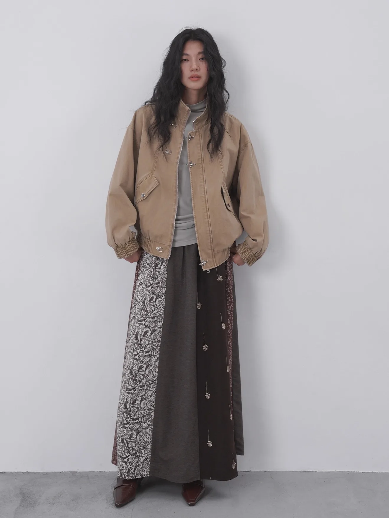 

EIGHTHMONTH Khaki Stand Collar Workwear Jaet Women's Loose Slimming Casual Jaet Top Metal Bule Long Sve Zipper