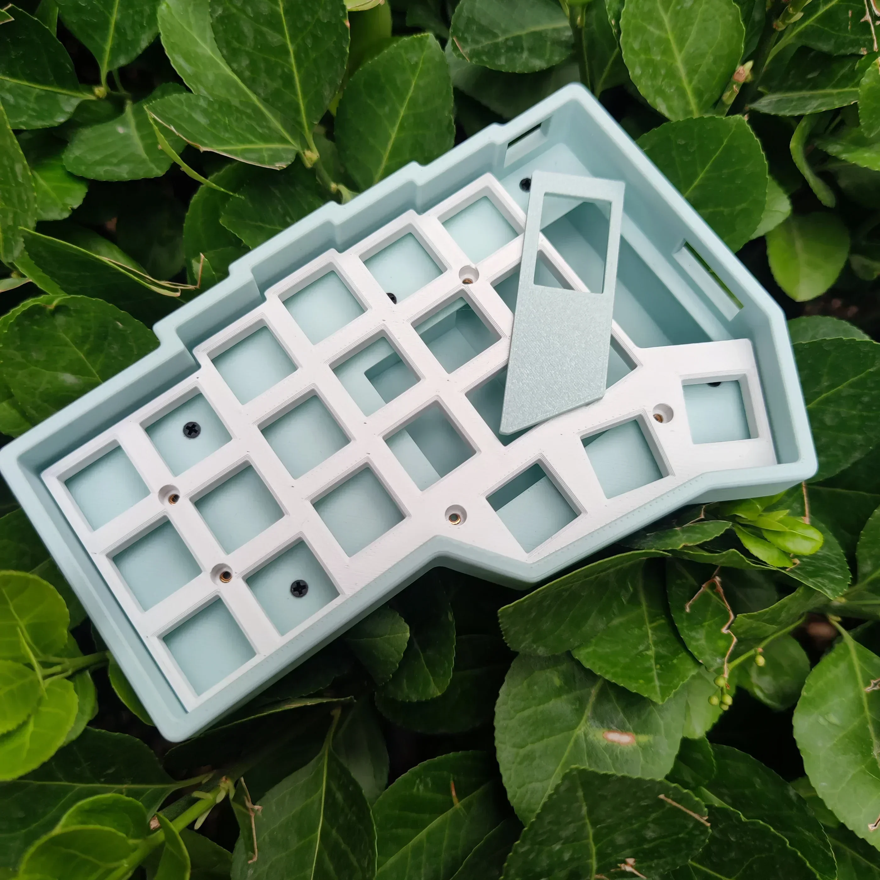 Imagem -02 - Corne Split Kit de Teclado sem Fio Pcb E-ink Tela Rgb Troca Quente Personalizar Kit de Teclado Mecânico para Zmk sem Interruptor Keycap Split